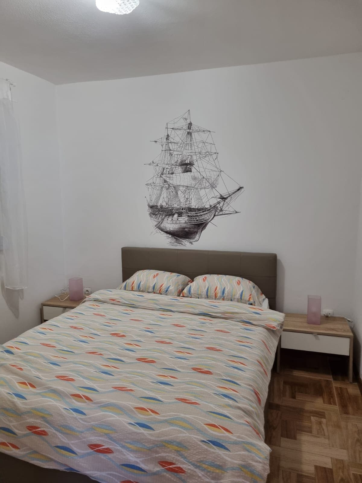 Second queen bedroom